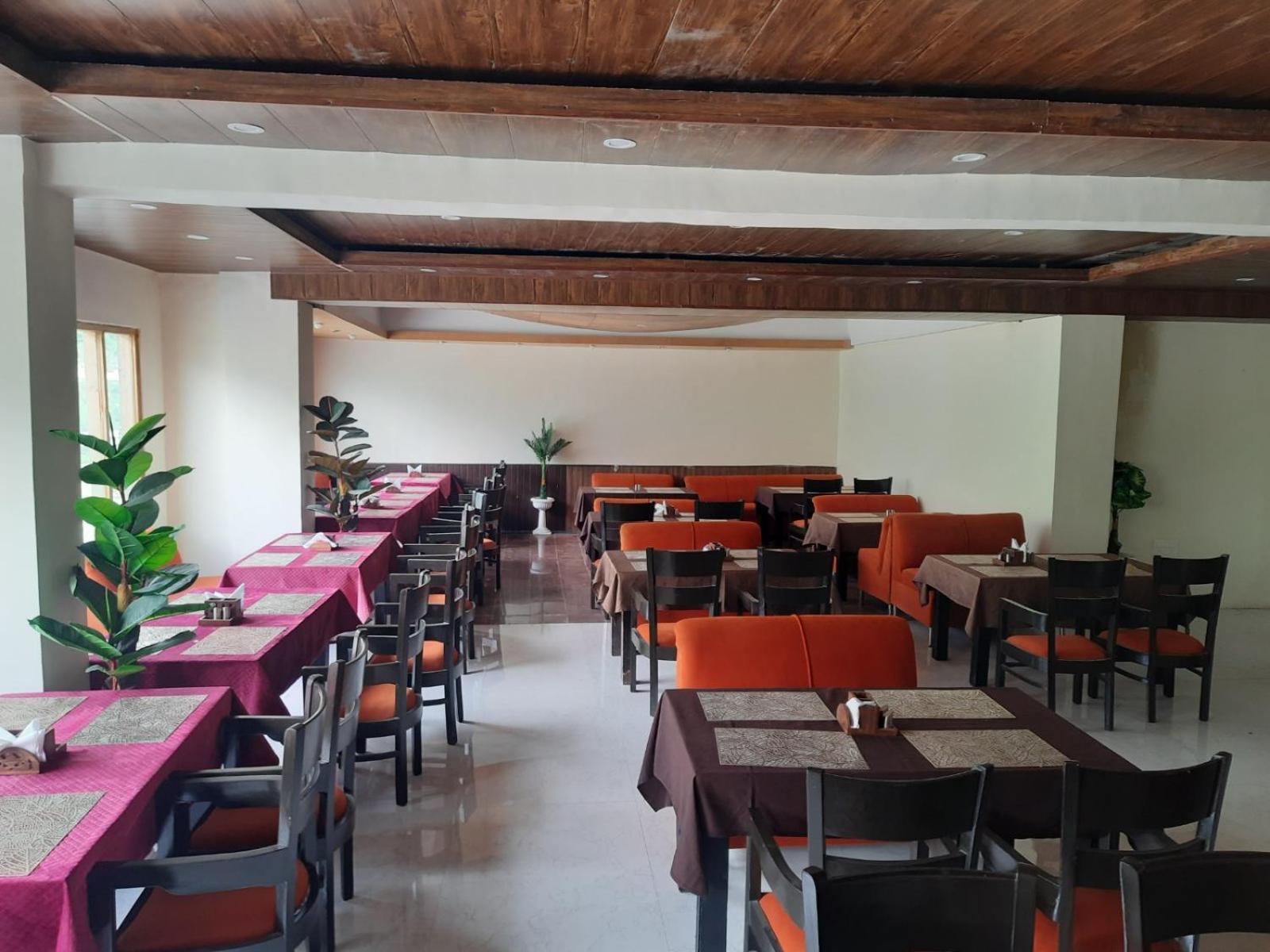 The Royal Grand, Manali Otel Jagatsukh Dış mekan fotoğraf